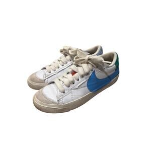Nike, Womans Blazer Low '77 mismatch, Size 7, KB518